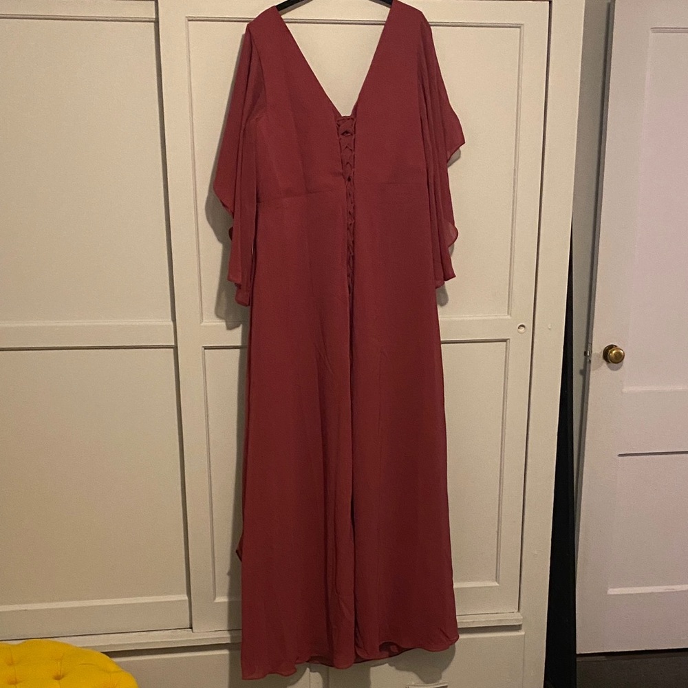 Elegant Mauve V-Neck Prom Dress with Flutter Sleeves - Picture 7 of 8